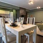 Mohost Tampa Gardens - Cozy Vibes With A Mountain View * Brasov
