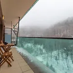 Mohost Tampa Gardens - Cozy Vibes With A Mountain View Braşov